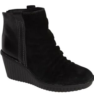 Bionica Destiney 6 Black Leather Suede Wedge Ankle Booties Women’s Size 7.5